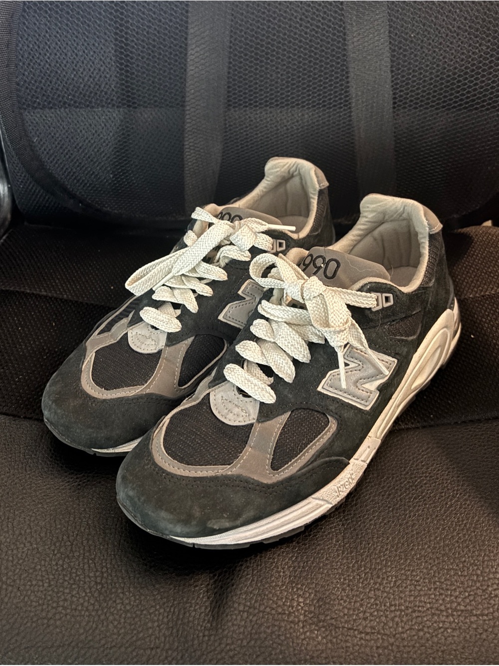 New Balance Men’s 990 v2